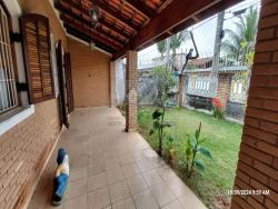 #CA00335 - Casa para Venda em Caraguatatuba - SP