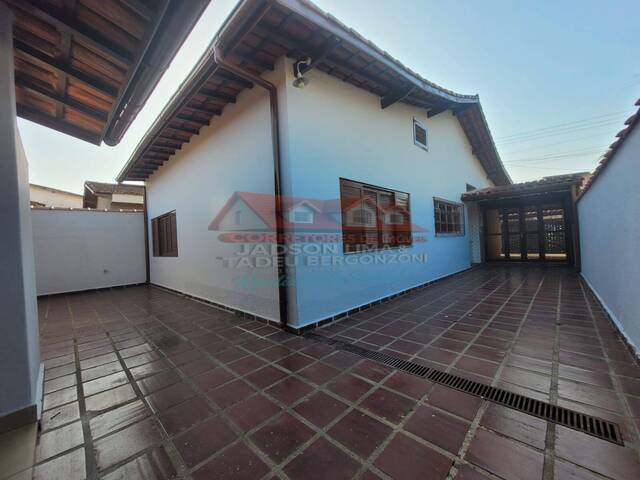 #CA00346 - Casa para Venda em Caraguatatuba - SP