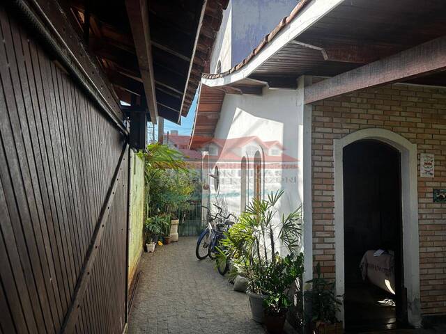 #540 - Sobrado para Venda em Caraguatatuba - SP
