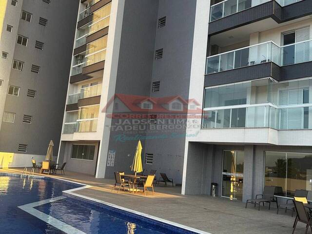 #549 - Apartamento para Venda em Caraguatatuba - SP