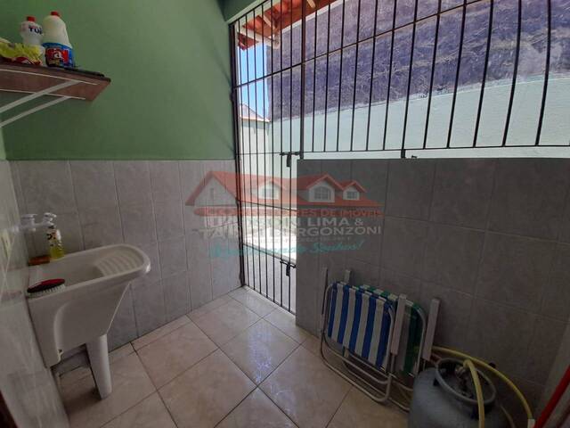 #551 - Casa para Venda em Caraguatatuba - SP