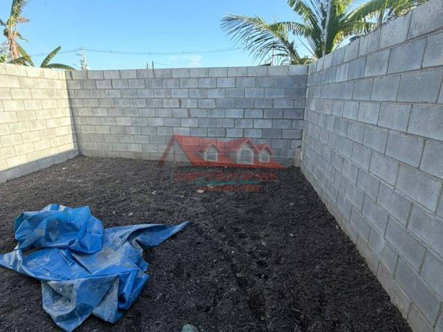 #566 - Casa para Venda em Caraguatatuba - SP