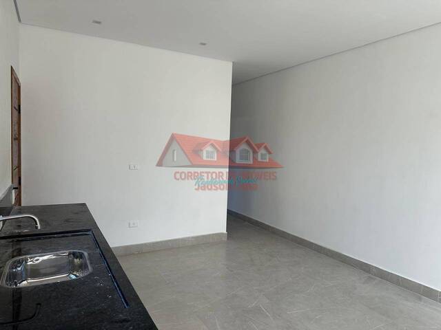 #583 - Casa para Venda em Caraguatatuba - SP