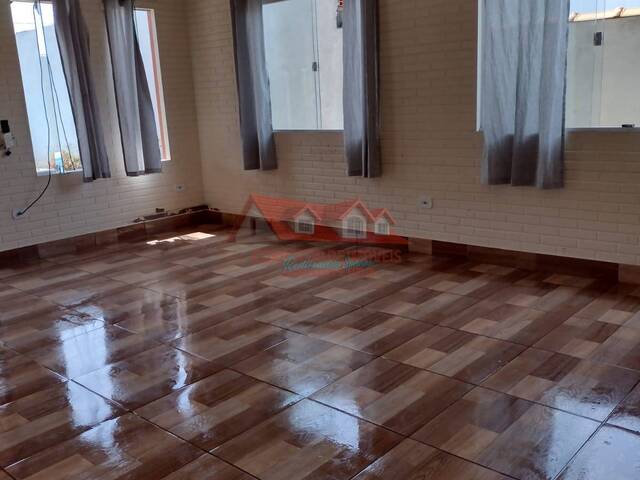 Casa para Venda em Caraguatatuba - 3