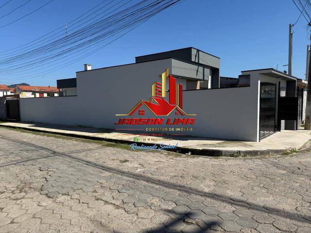 Casa para Venda em São Sebastião - 2