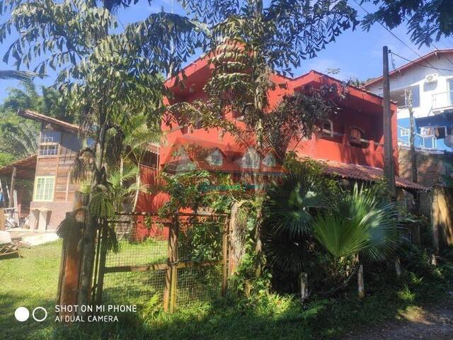 Sobrado para Venda em Caraguatatuba - 4