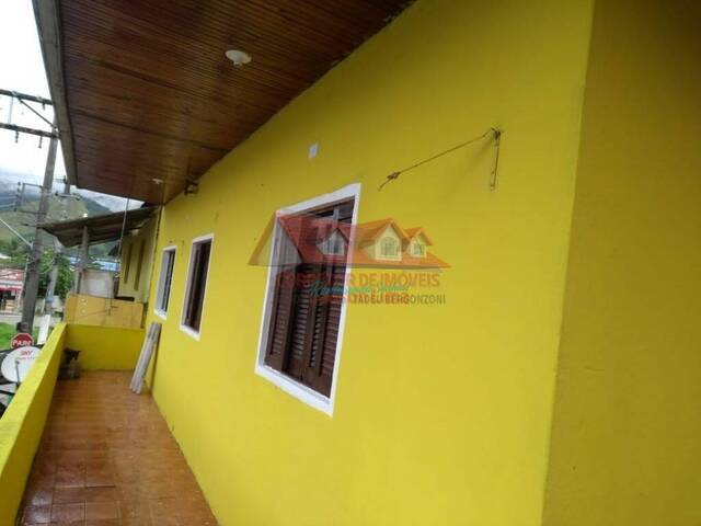 Sobrado para Venda em Caraguatatuba - 4
