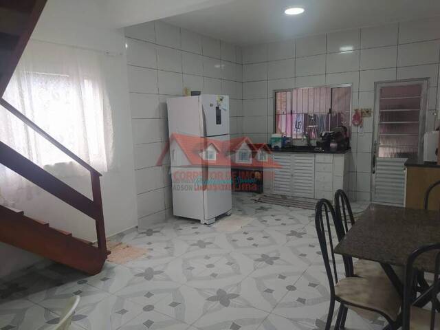 Sobrado para Venda em Caraguatatuba - 4