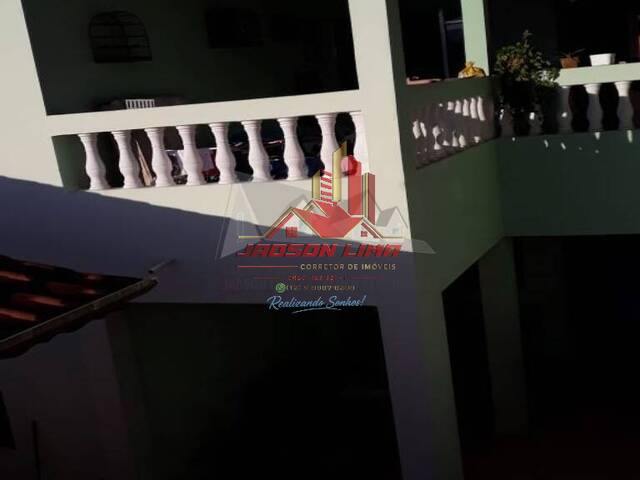 Sobrado para Venda em Caraguatatuba - 5