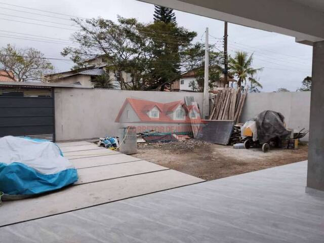 Casa para Venda em Caraguatatuba - 4
