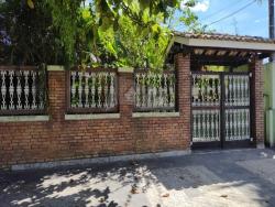 #CA00303 - Casa para Venda em Caraguatatuba - SP
